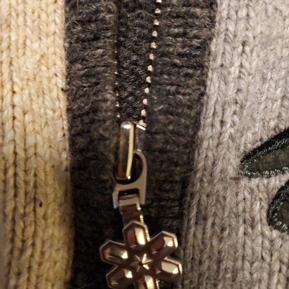 Croft and barrow small winter scene zip jacket red birds - Picture 2 of 10